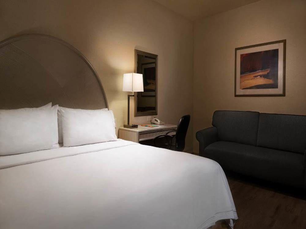 Holiday Inn Express Monterrey Galerias-San Jeronimo By Ihg Exterior foto