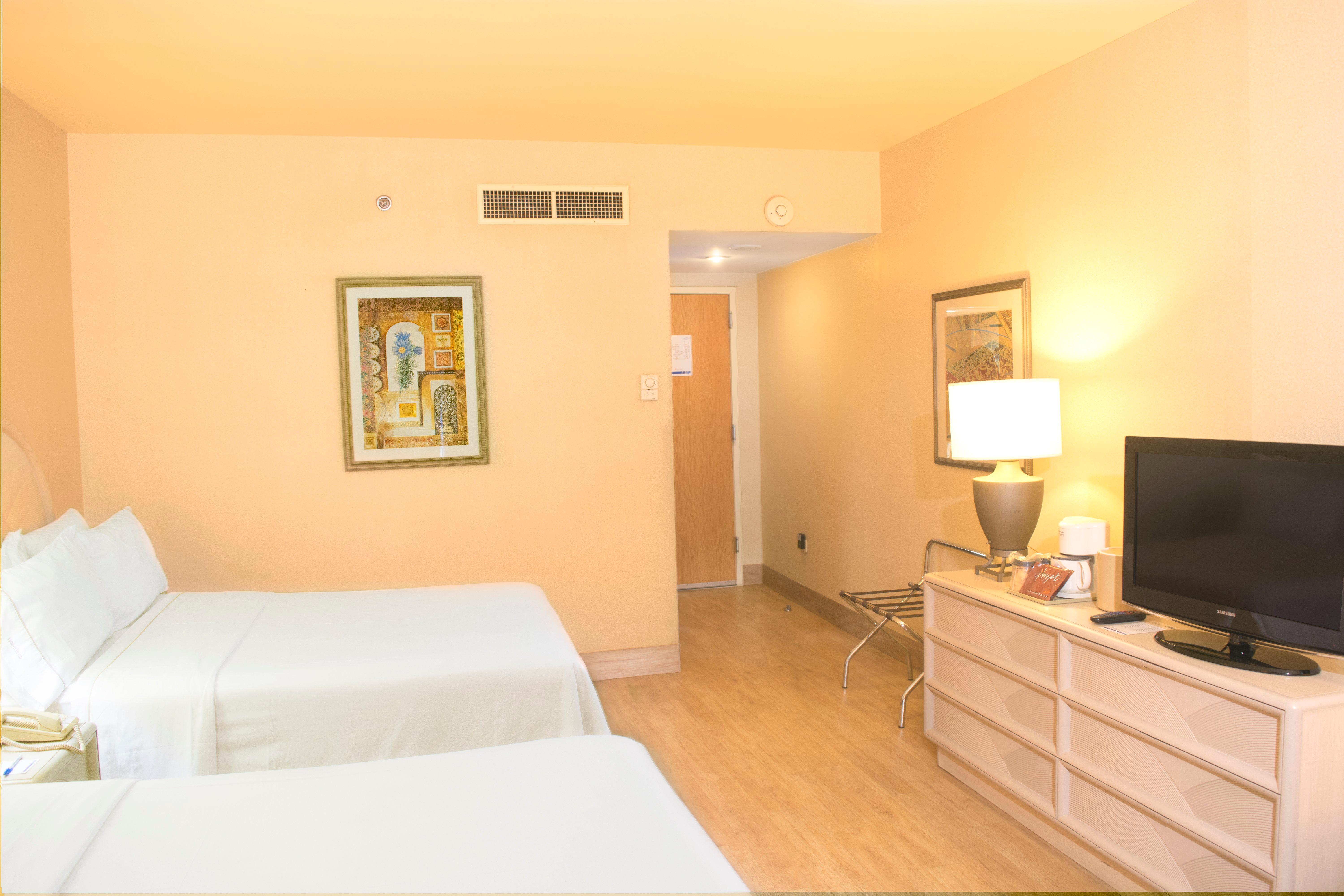 Holiday Inn Express Monterrey Galerias-San Jeronimo By Ihg Exterior foto