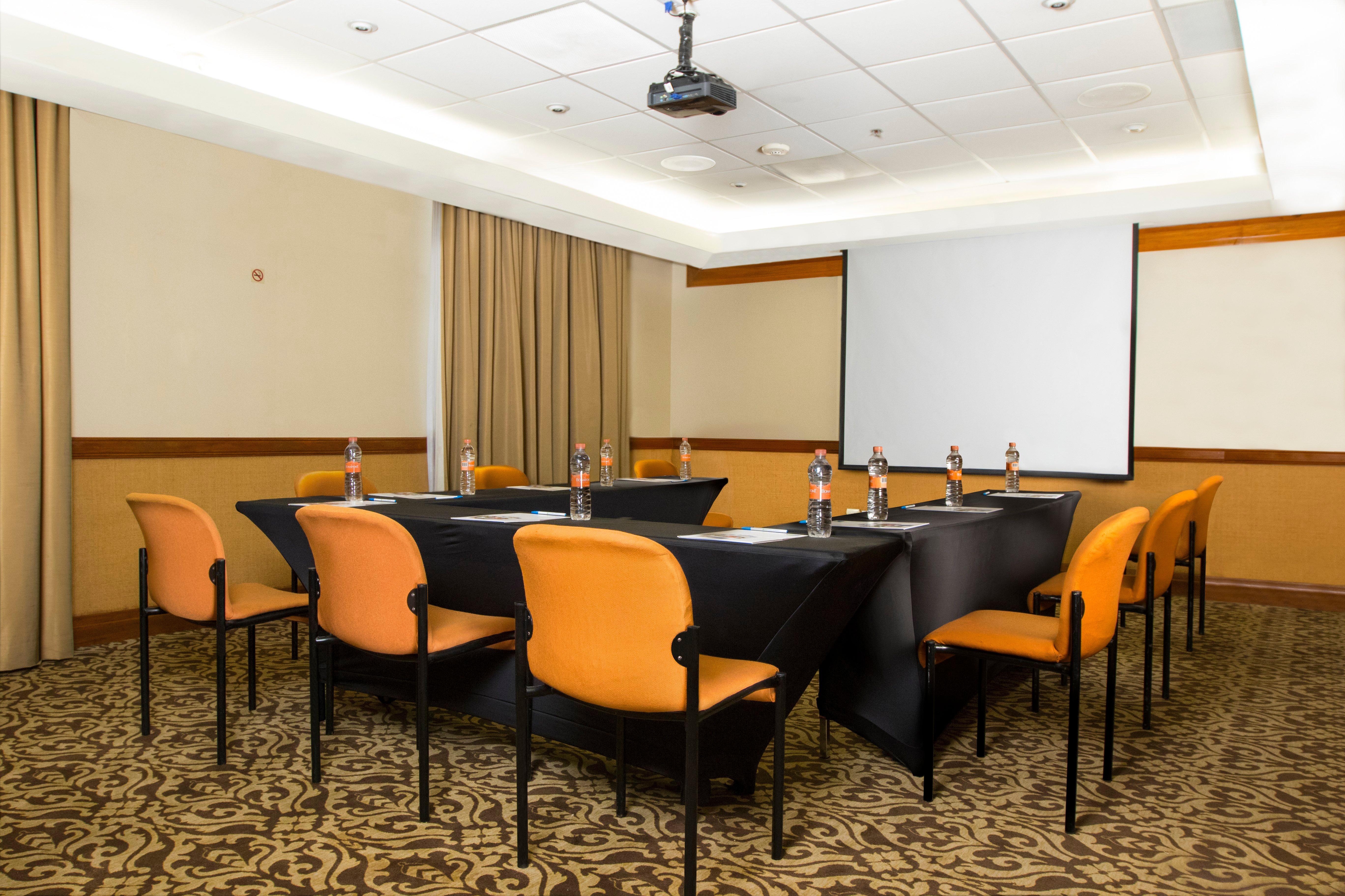 Holiday Inn Express Monterrey Galerias-San Jeronimo By Ihg Exterior foto